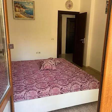 Апартамент Rich-1 Sp Равда